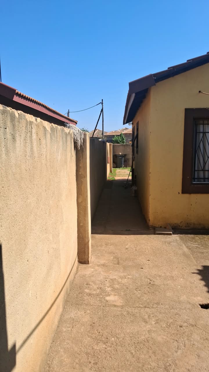 2 Bedroom Property for Sale in Soshanguve South Ext 4 Gauteng