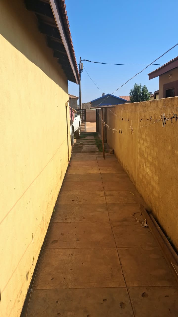 2 Bedroom Property for Sale in Soshanguve South Ext 4 Gauteng