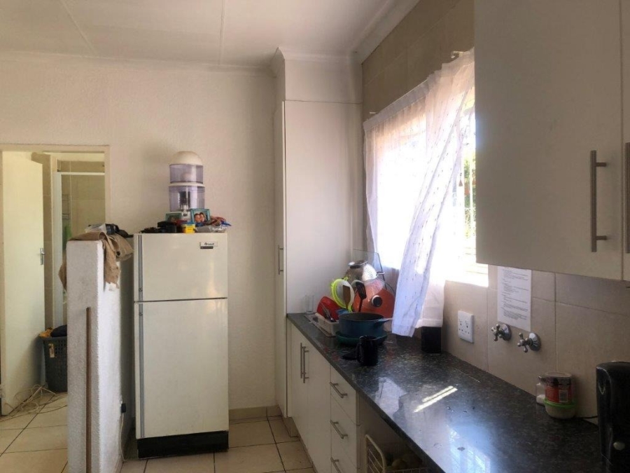 6 Bedroom Property for Sale in Bardene Gauteng