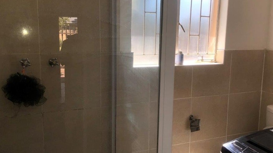 6 Bedroom Property for Sale in Bardene Gauteng
