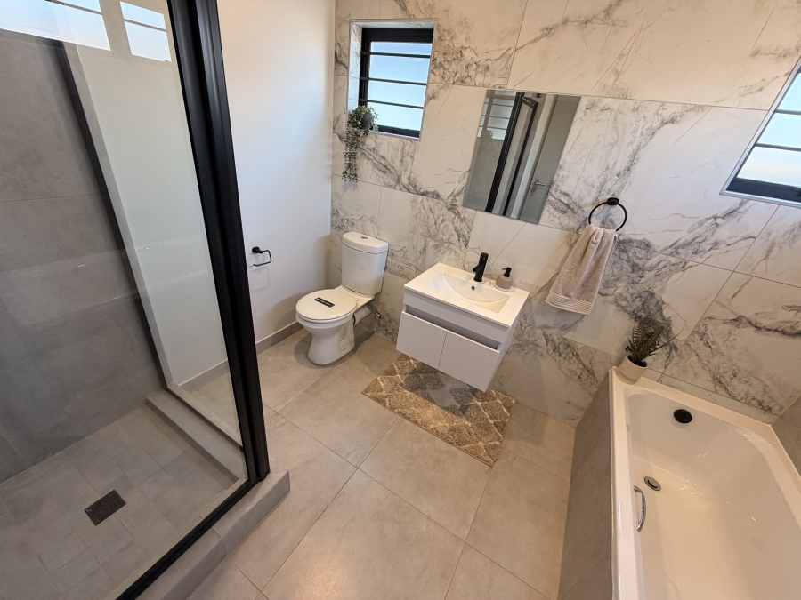4 Bedroom Property for Sale in North Riding Gauteng