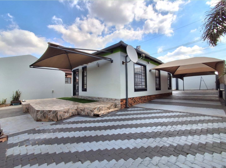 3 Bedroom Property for Sale in Atteridgeville Gauteng