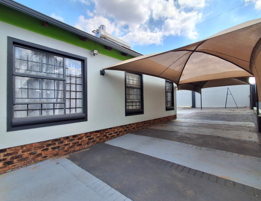 3 Bedroom Property for Sale in Atteridgeville Gauteng