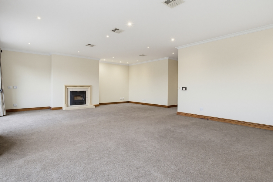 4 Bedroom Property for Sale in Ebotse Golf Estate Gauteng
