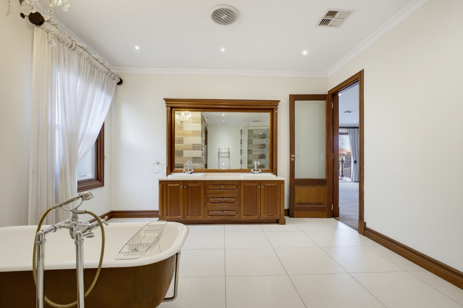4 Bedroom Property for Sale in Ebotse Golf Estate Gauteng