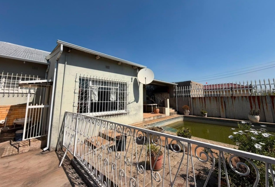 3 Bedroom Property for Sale in Rewlatch Gauteng
