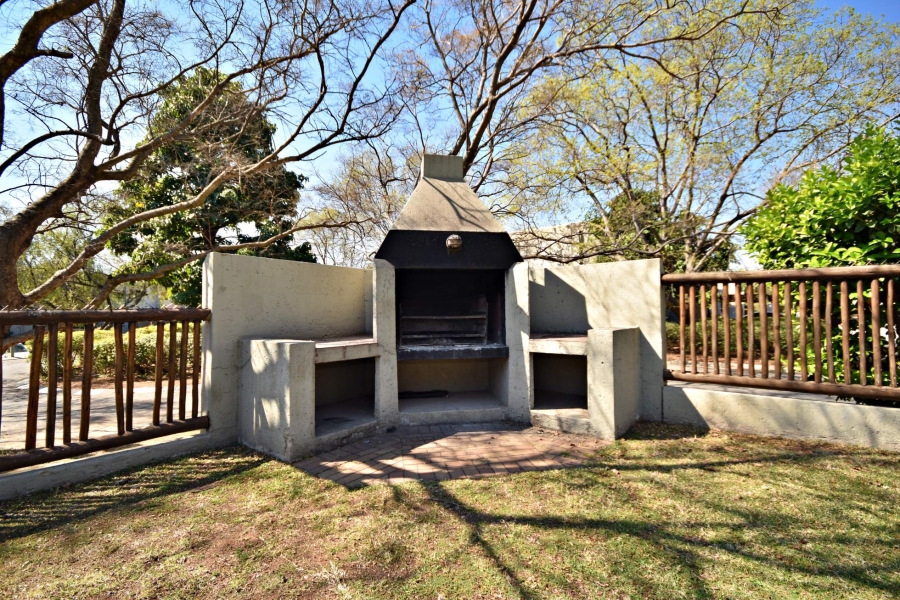 2 Bedroom Property for Sale in Bloubosrand Gauteng