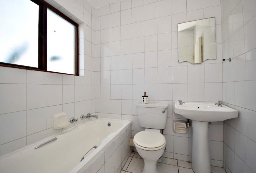 2 Bedroom Property for Sale in Bloubosrand Gauteng