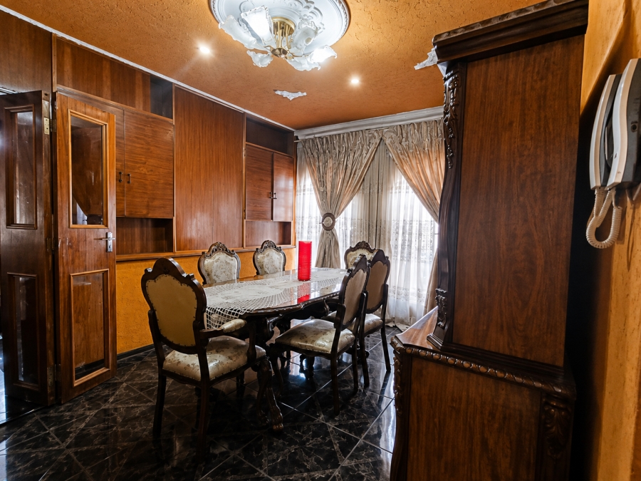 3 Bedroom Property for Sale in Unitas Park Gauteng