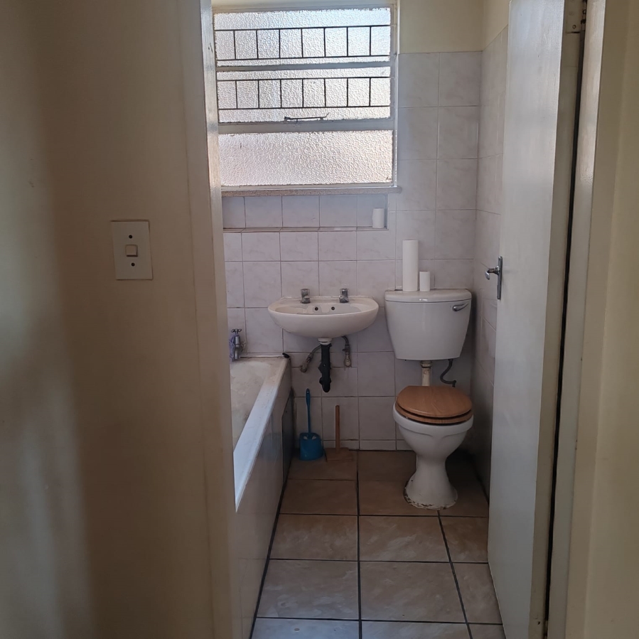2 Bedroom Property for Sale in Sunnyside Gauteng