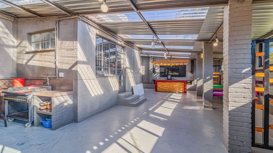 Commercial Property for Sale in Orchards Gauteng