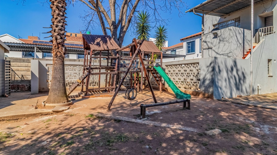 Commercial Property for Sale in Orchards Gauteng
