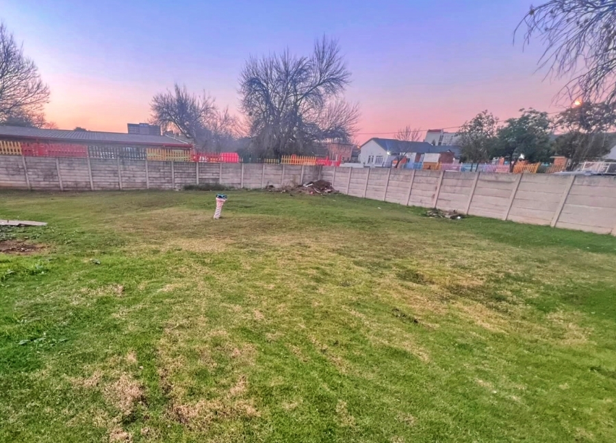 3 Bedroom Property for Sale in Rhodesfield Gauteng