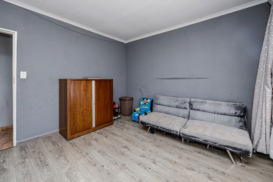 4 Bedroom Property for Sale in Greenhills Gauteng