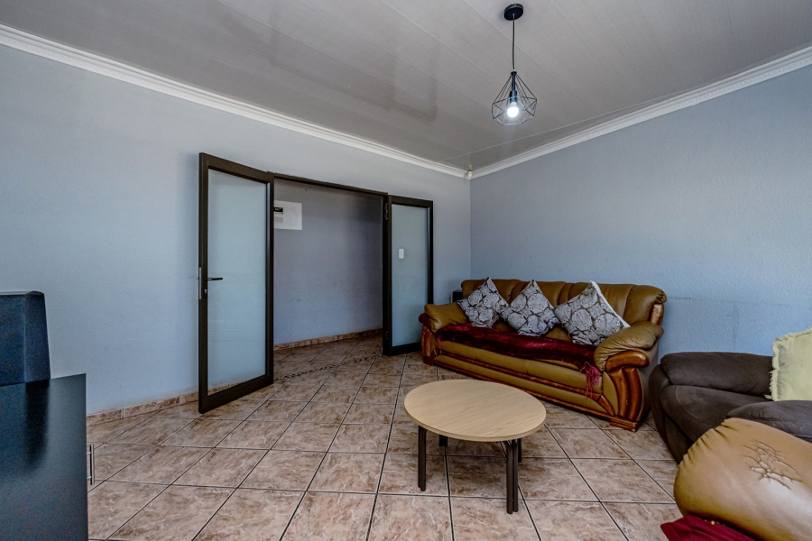 4 Bedroom Property for Sale in Greenhills Gauteng