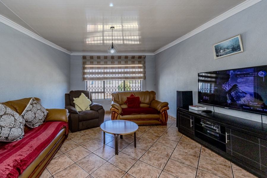 4 Bedroom Property for Sale in Greenhills Gauteng
