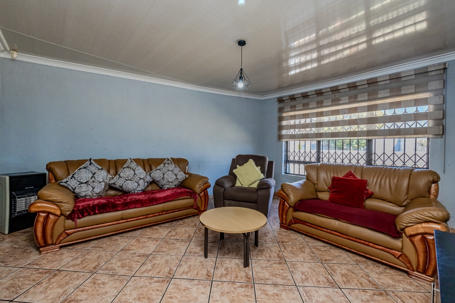 4 Bedroom Property for Sale in Greenhills Gauteng