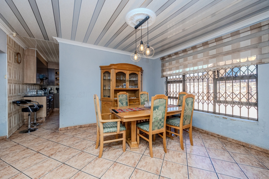 4 Bedroom Property for Sale in Greenhills Gauteng
