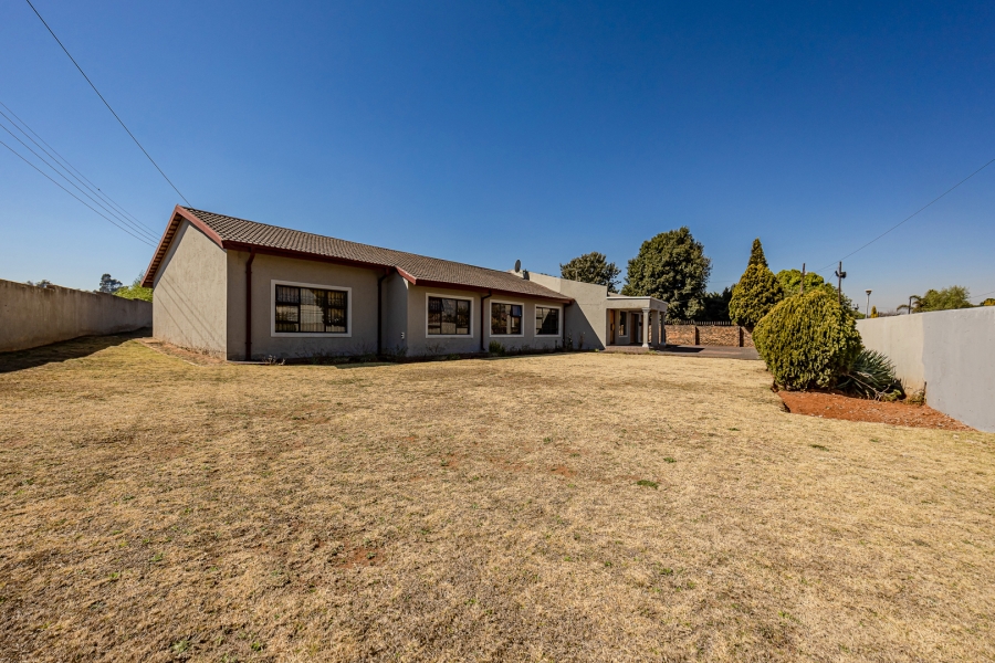 4 Bedroom Property for Sale in Greenhills Gauteng