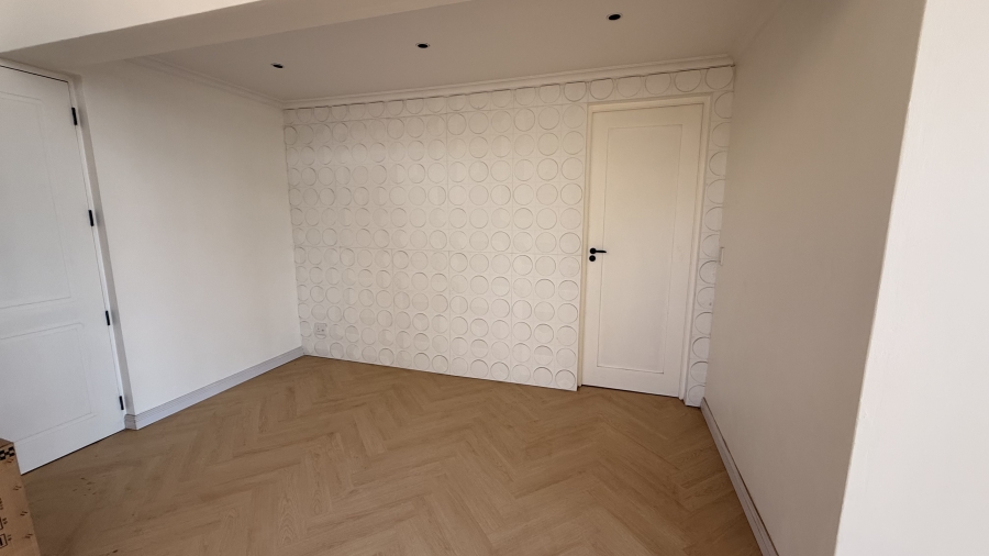 To Let 2 Bedroom Property for Rent in Bryanston Gauteng