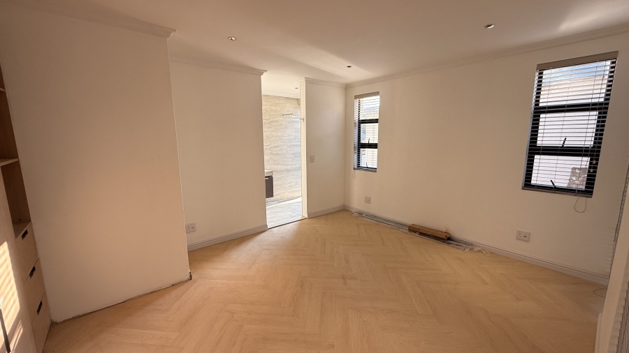 To Let 2 Bedroom Property for Rent in Bryanston Gauteng