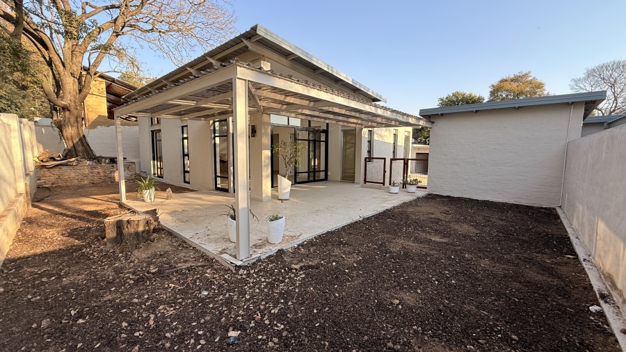 To Let 2 Bedroom Property for Rent in Bryanston Gauteng