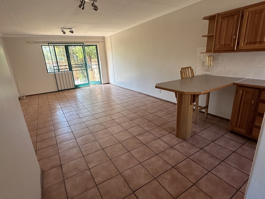 2 Bedroom Property for Sale in Faerie Glen Gauteng