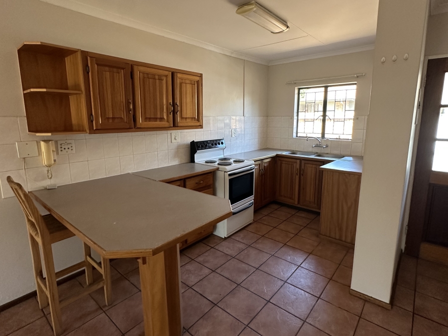 2 Bedroom Property for Sale in Faerie Glen Gauteng