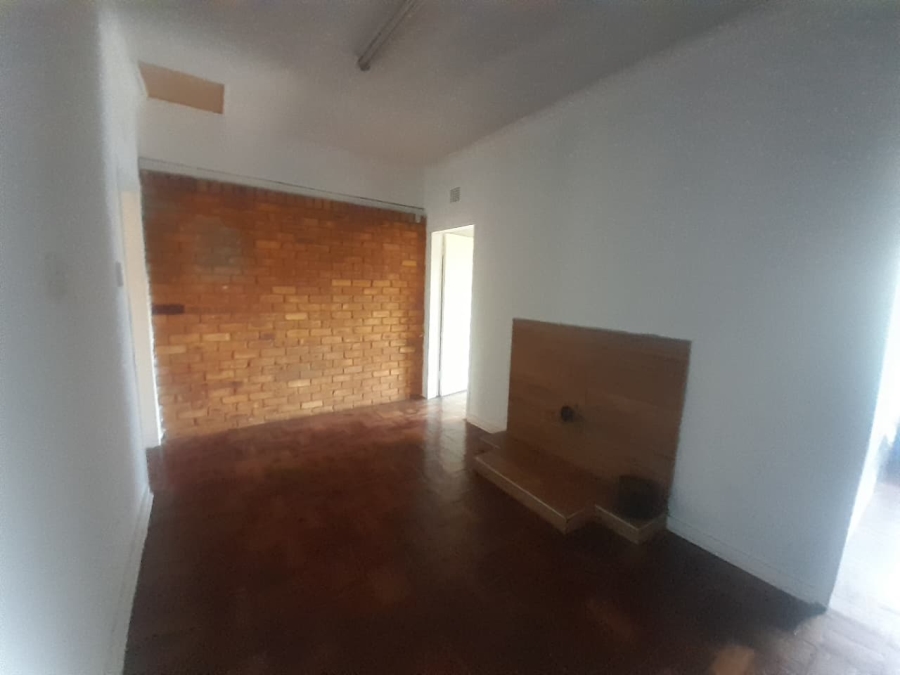 4 Bedroom Property for Sale in Mackenzieville Gauteng