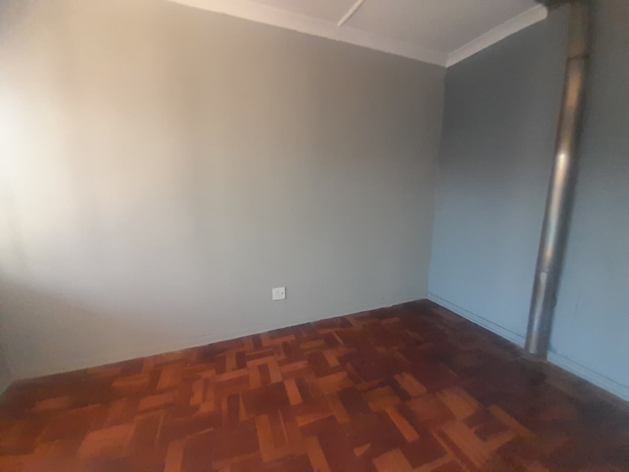 4 Bedroom Property for Sale in Mackenzieville Gauteng