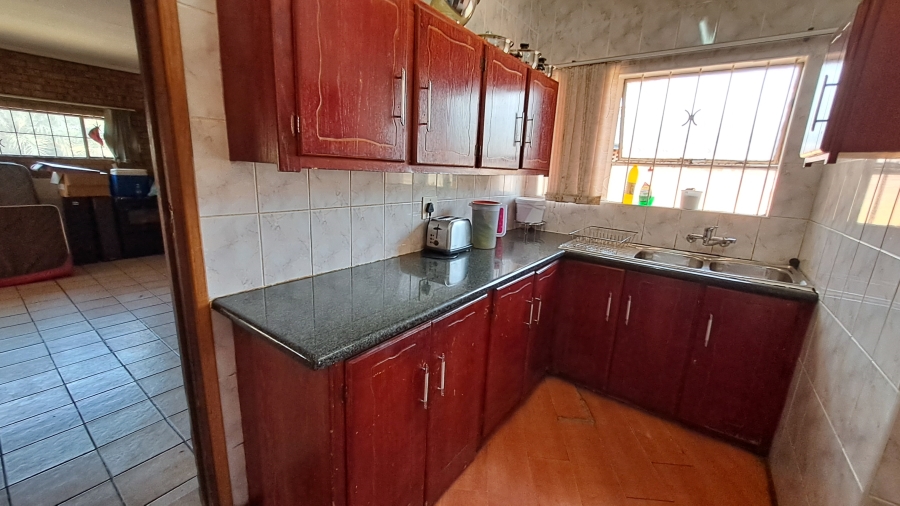 5 Bedroom Property for Sale in Ferryvale Gauteng
