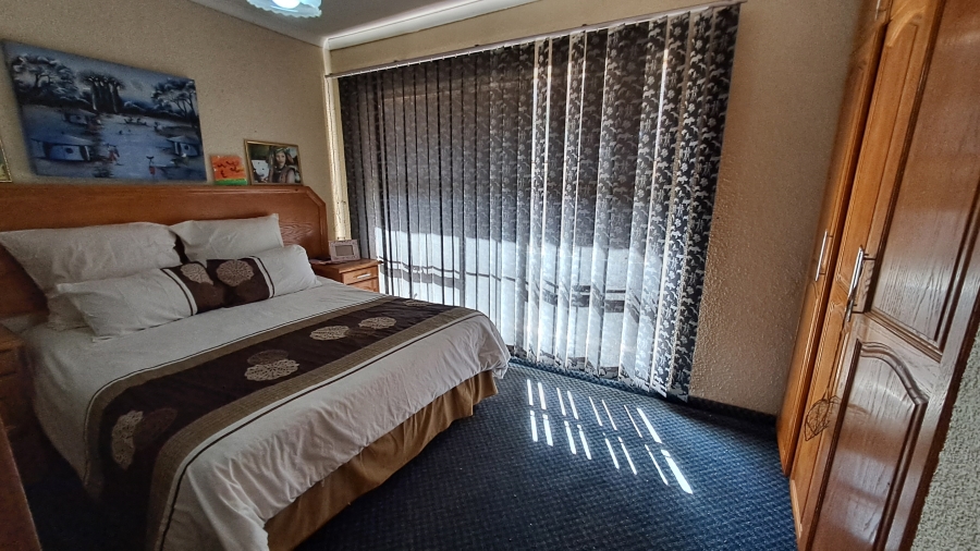 5 Bedroom Property for Sale in Ferryvale Gauteng