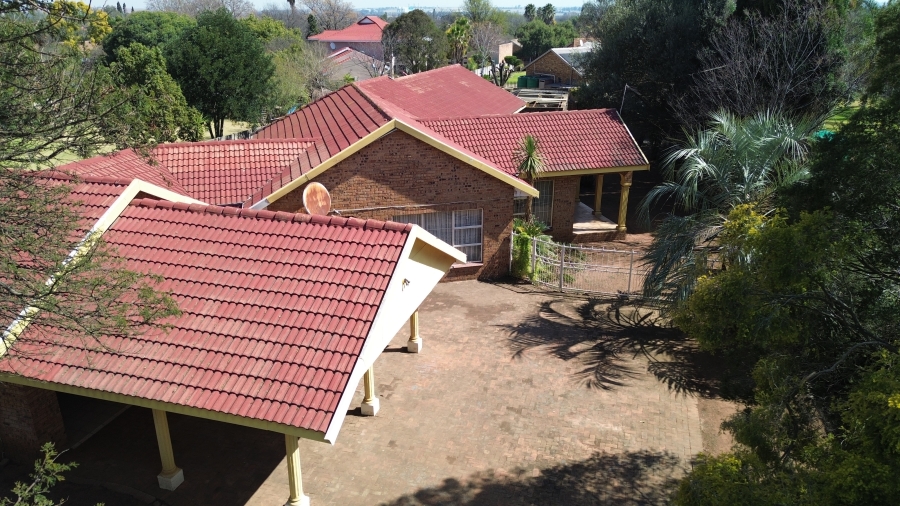 5 Bedroom Property for Sale in Ferryvale Gauteng