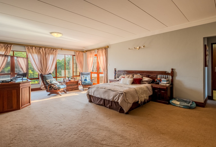 6 Bedroom Property for Sale in Olympus Ridge Gauteng