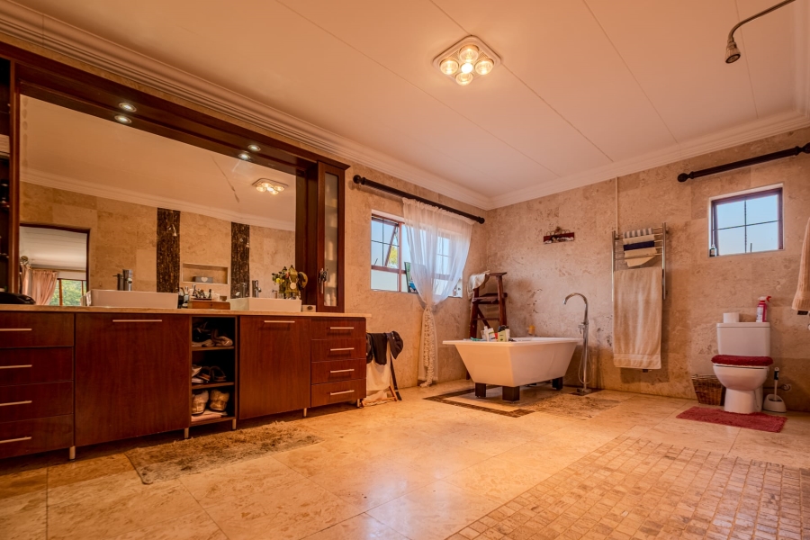 6 Bedroom Property for Sale in Olympus Ridge Gauteng