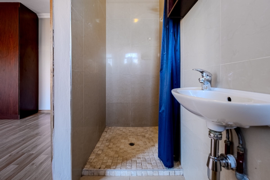 6 Bedroom Property for Sale in Olympus Ridge Gauteng