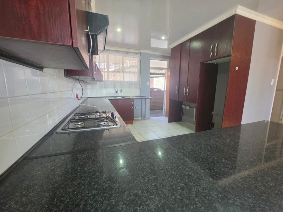 2 Bedroom Property for Sale in Impala Park Gauteng