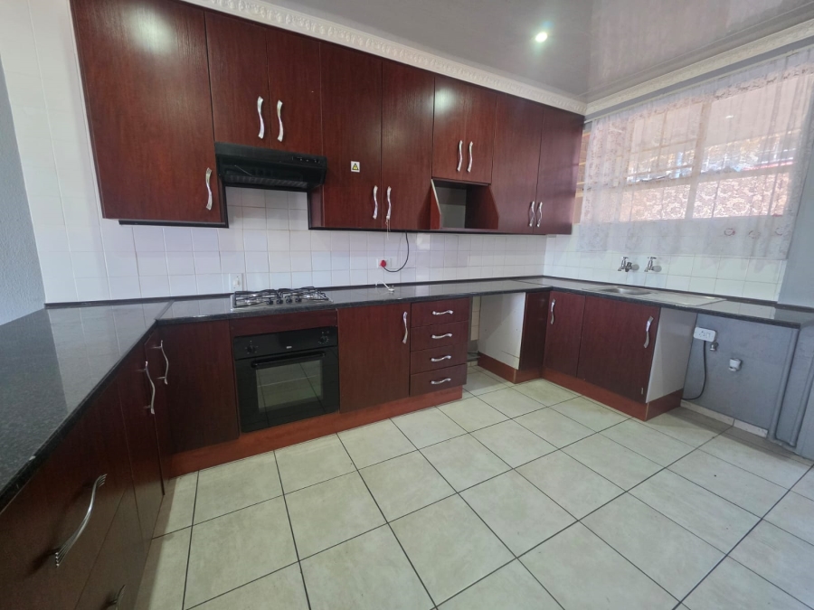 2 Bedroom Property for Sale in Impala Park Gauteng