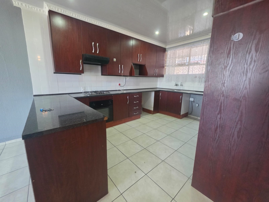 2 Bedroom Property for Sale in Impala Park Gauteng