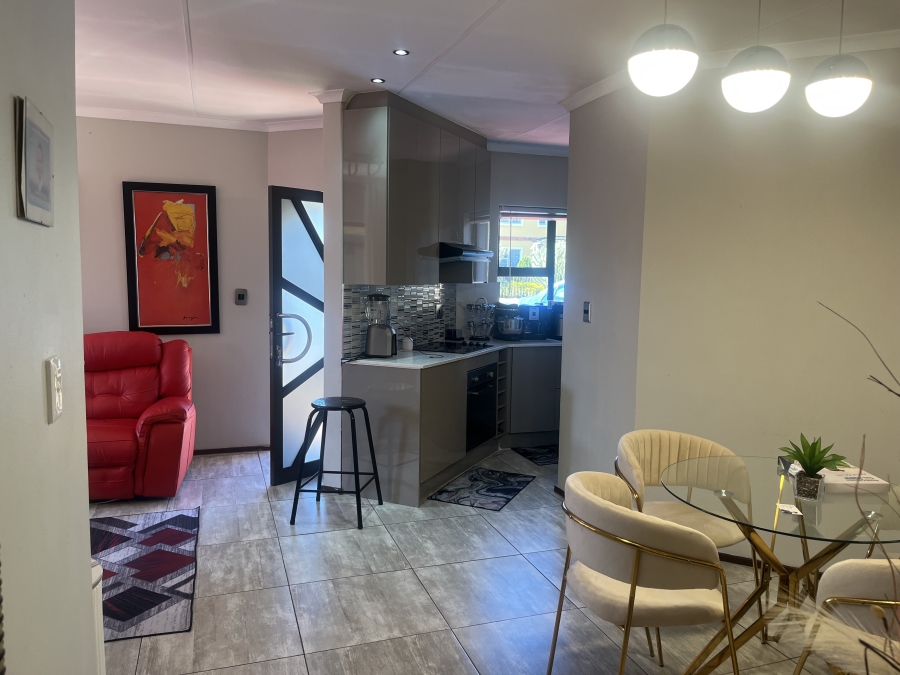 3 Bedroom Property for Sale in Albertsdal Gauteng
