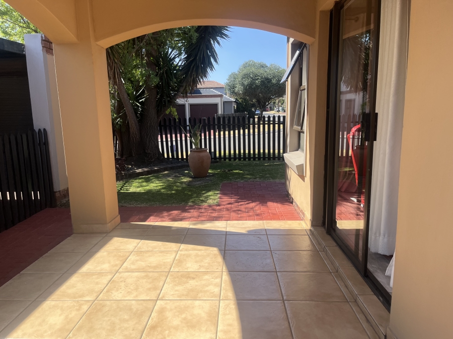 3 Bedroom Property for Sale in Albertsdal Gauteng
