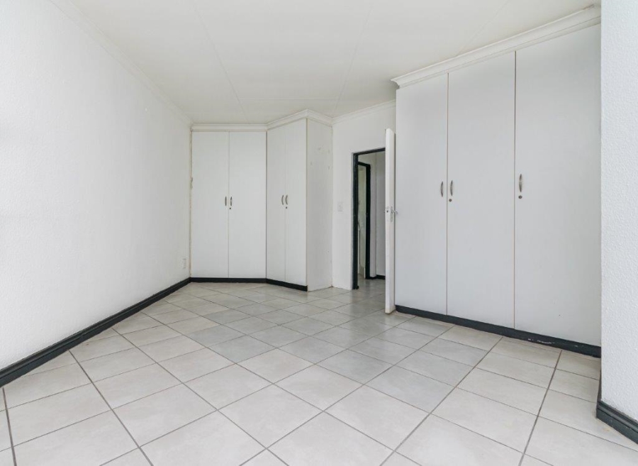 3 Bedroom Property for Sale in Helderkruin Gauteng