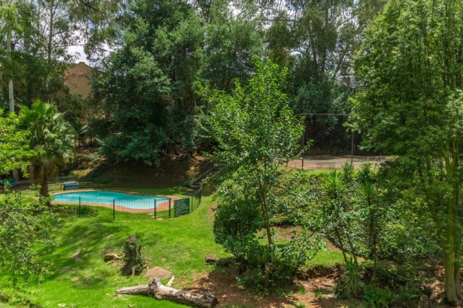 3 Bedroom Property for Sale in Helderkruin Gauteng