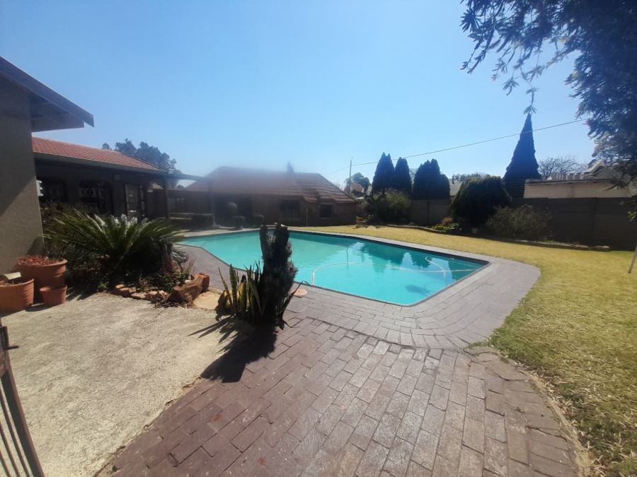 4 Bedroom Property for Sale in Visagie Park Gauteng