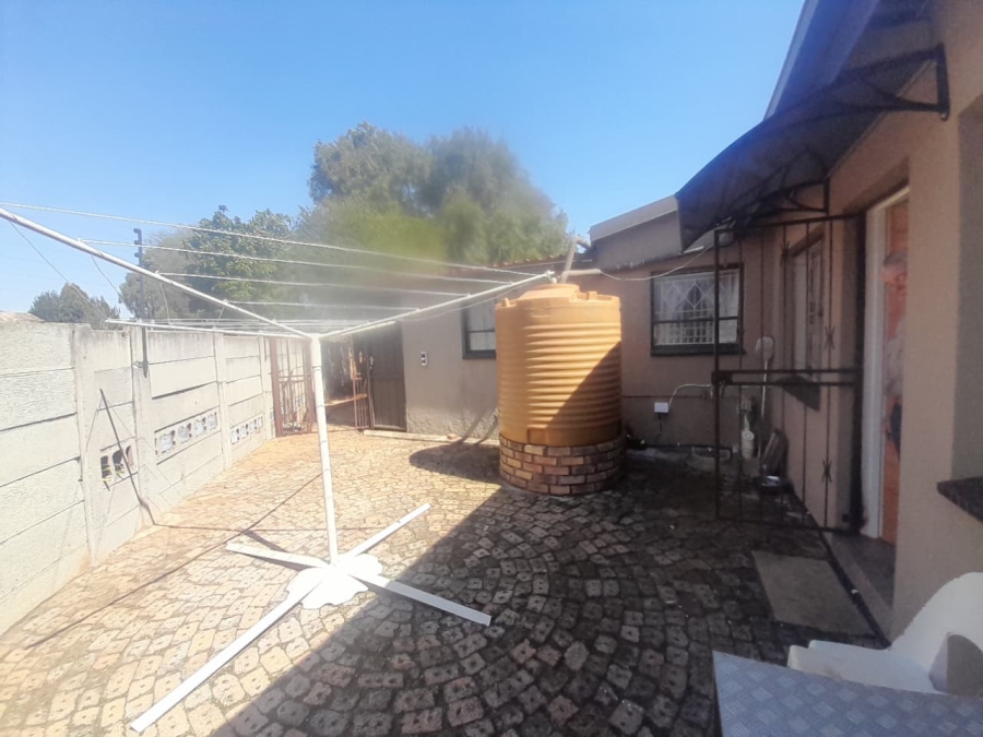 4 Bedroom Property for Sale in Visagie Park Gauteng