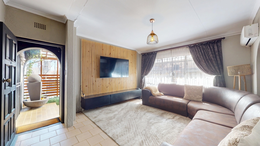 3 Bedroom Property for Sale in Gosforth Park Gauteng