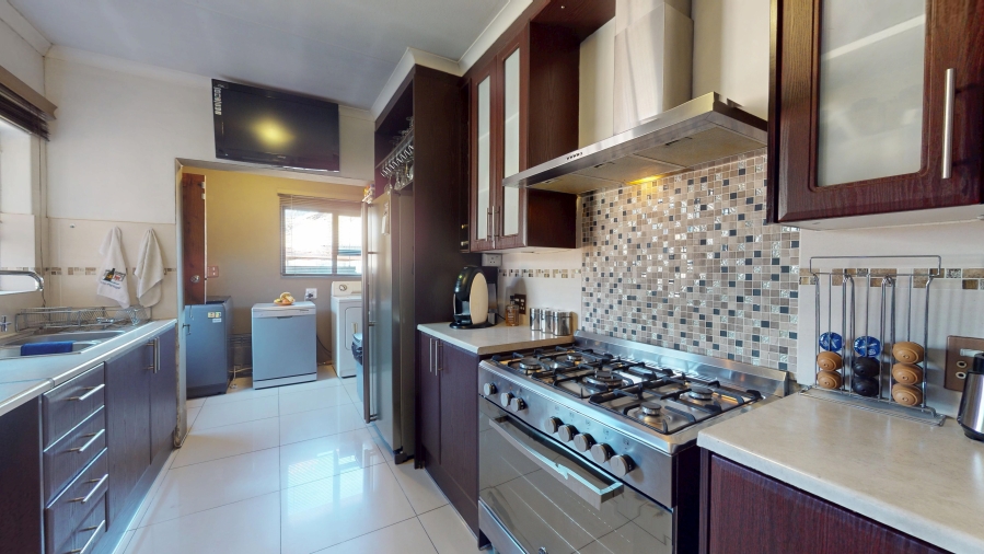 3 Bedroom Property for Sale in Gosforth Park Gauteng