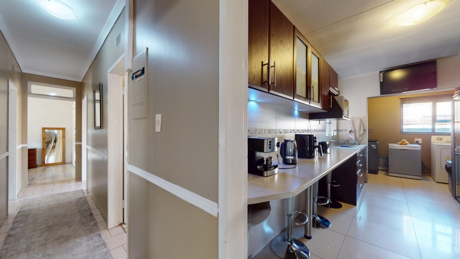 3 Bedroom Property for Sale in Gosforth Park Gauteng
