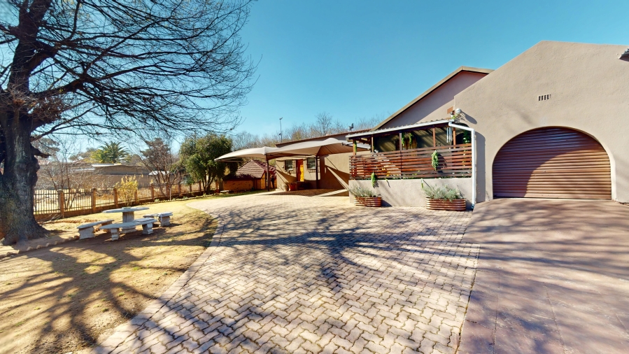 3 Bedroom Property for Sale in Gosforth Park Gauteng