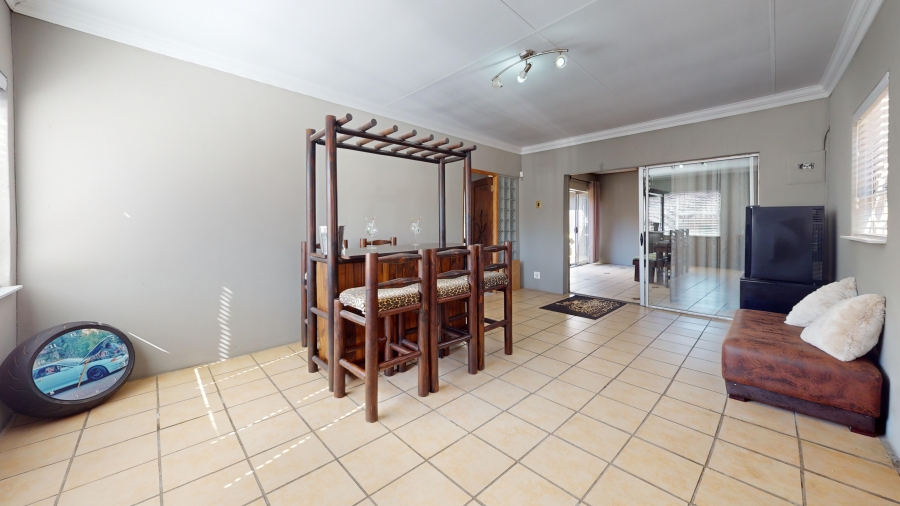 3 Bedroom Property for Sale in Gosforth Park Gauteng